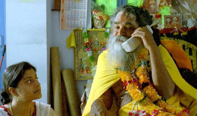 Sarvamangalam - De la película