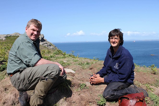 Wild Britain with Ray Mears - Photos - Ray Mears