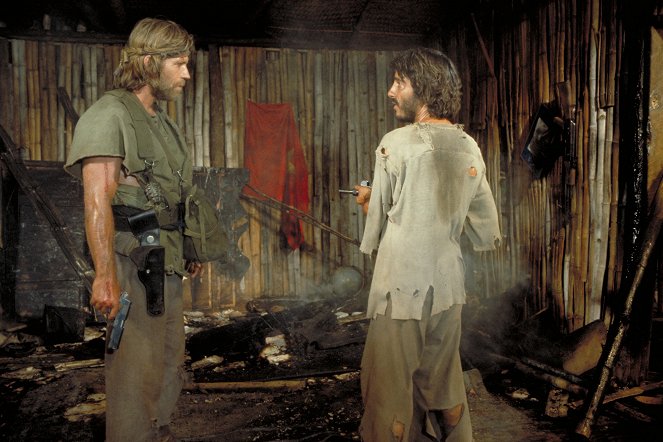 Suoraa toimintaa 2 - Pako helvetistä - Kuvat elokuvasta - Chuck Norris