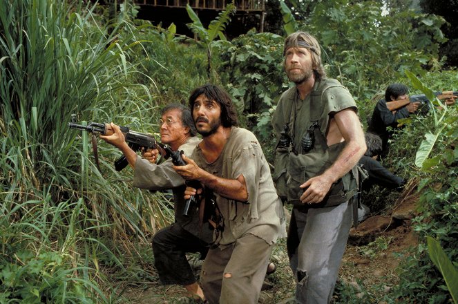 Missing in Action 2: The Beginning - Photos - Bennett Ohta, Chuck Norris