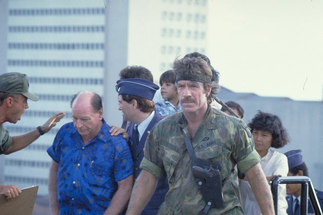 Braddock: Missing in Action III - Filmfotos - Chuck Norris