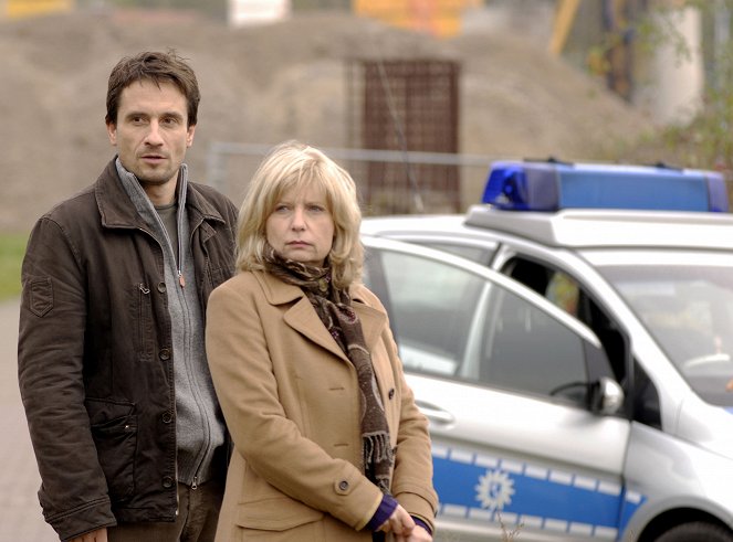 Tatort - Season 40 - Tote Männer - Photos - Oliver Mommsen, Sabine Postel