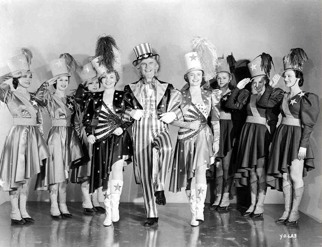 Yankee Doodle Dandy - Promokuvat - Jeanne Cagney, Walter Huston, Joan Leslie