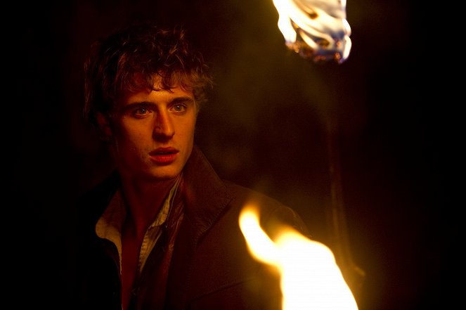 Le Chaperon Rouge - Film - Max Irons