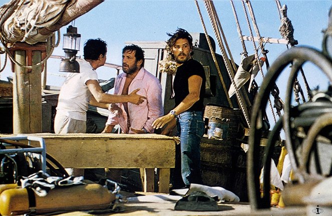 Os Grandes Aventureiros - Do filme - Lino Ventura, Alain Delon
