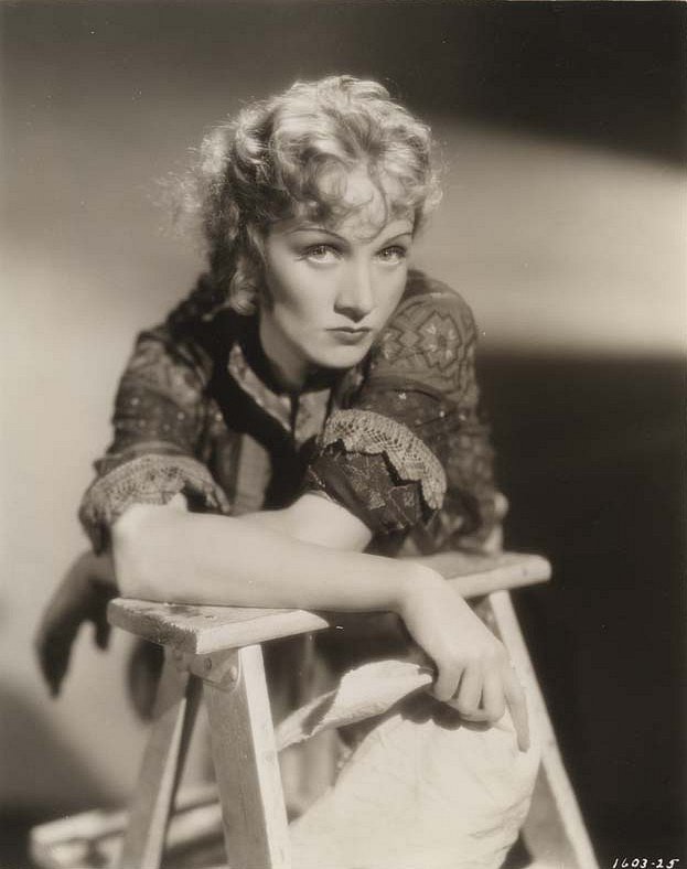 I Loved a Soldier - Werbefoto - Marlene Dietrich