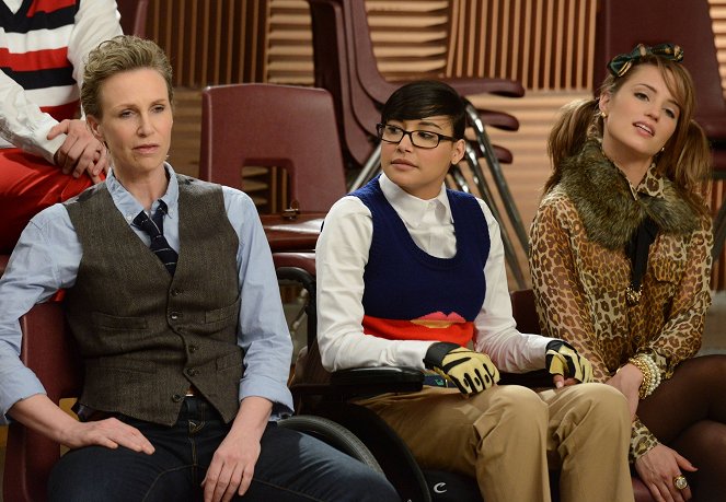 Glee - Photos - Jane Lynch, Naya Rivera, Dianna Agron