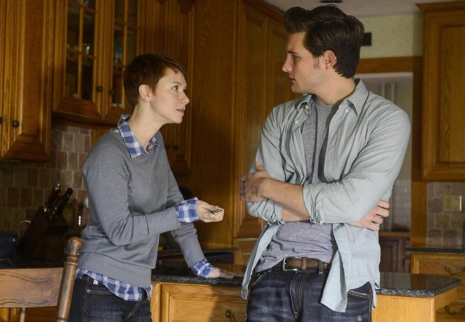 The Following - Mad Love - Photos - Valorie Curry, Nico Tortorella