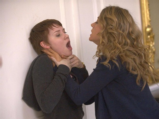 The Following - The Curse - Photos - Valorie Curry, Natalie Zea