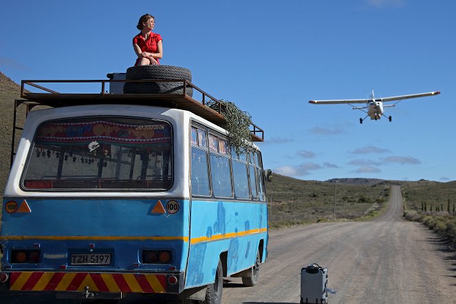Johanna und der Buschpilot - Der Weg nach Afrika - Van film - Julia Brendler
