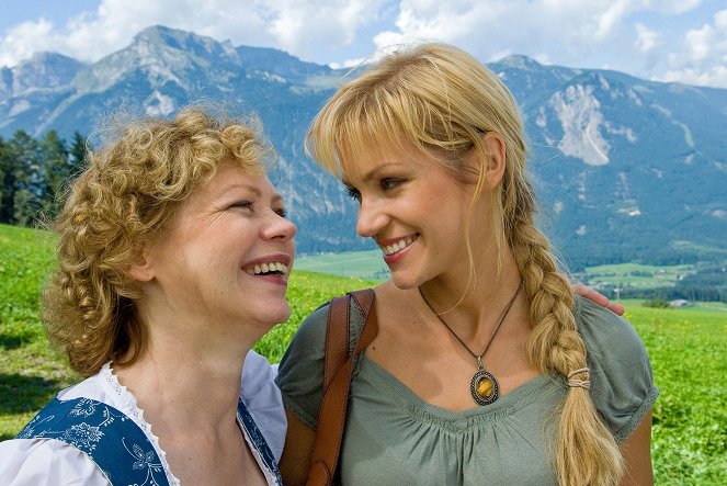 Mein Herz kehrt heim ins Zillertal - De la película - Renate Krößner, Nina-Friederike Gnädig