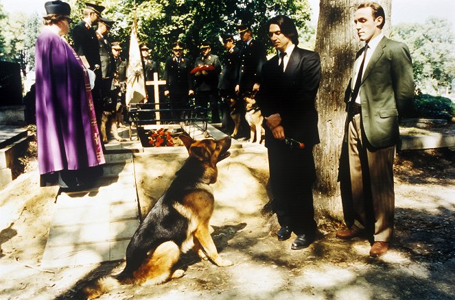 Rex: Un policía diferente - Endstation Wien - De la película - Reginald von Ravenhorst el perro, Tobias Moretti, Karl Markovics