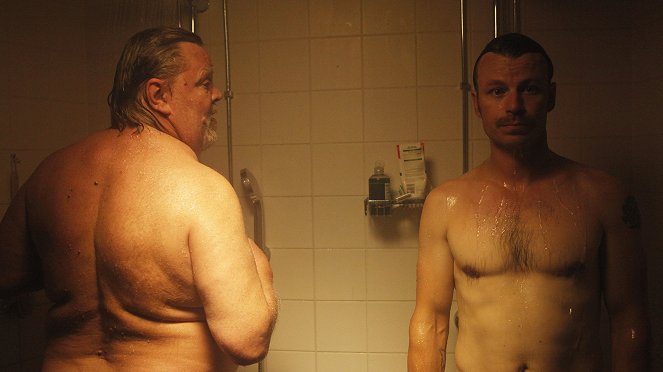 Tie Pohjoiseen - De la película - Vesa-Matti Loiri, Peter Franzén