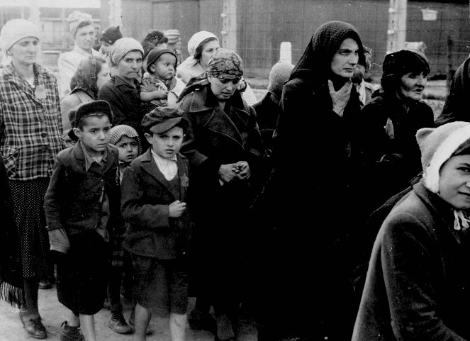 Auschwitz: Journey Into Hell - Z filmu