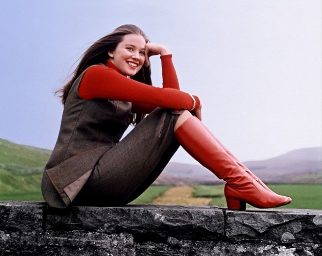 No Blade of Grass - Promoción - Lynne Frederick