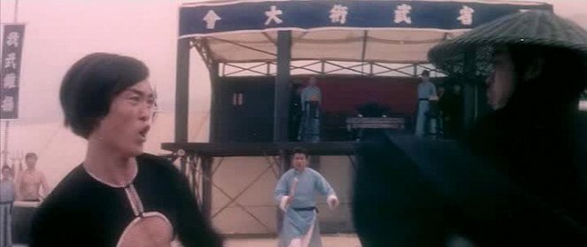El luchador Manco 2 - El luchador manco contra la guillotina voladora - De la película