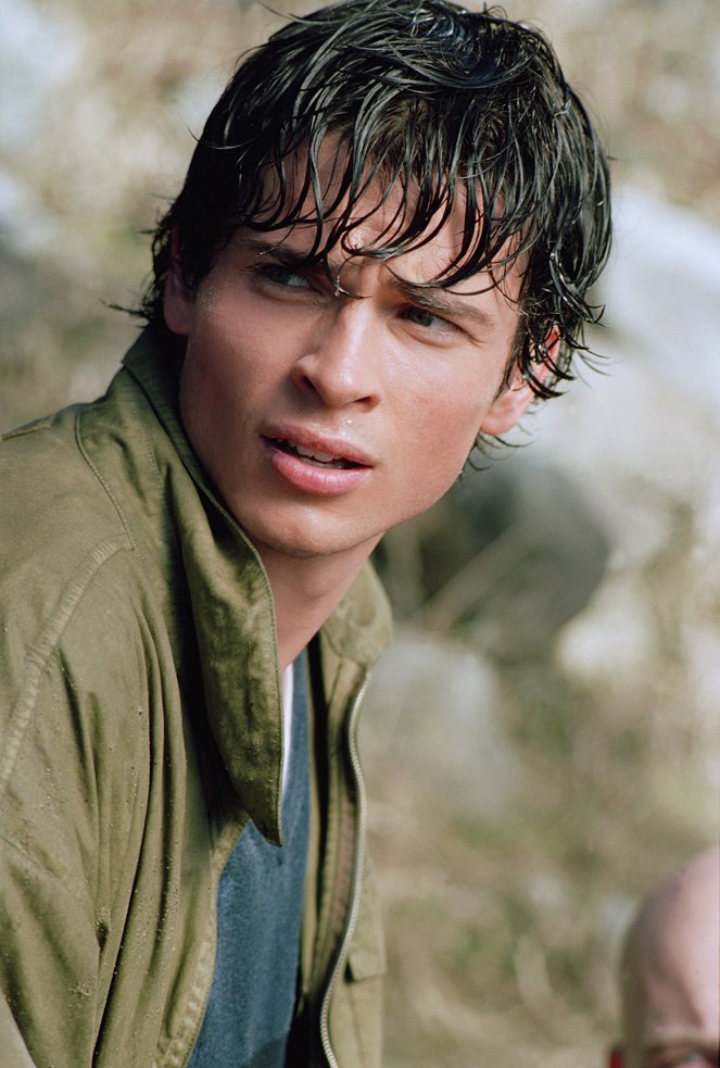 Smallville - Season 1 - Pilot - Photos - Tom Welling