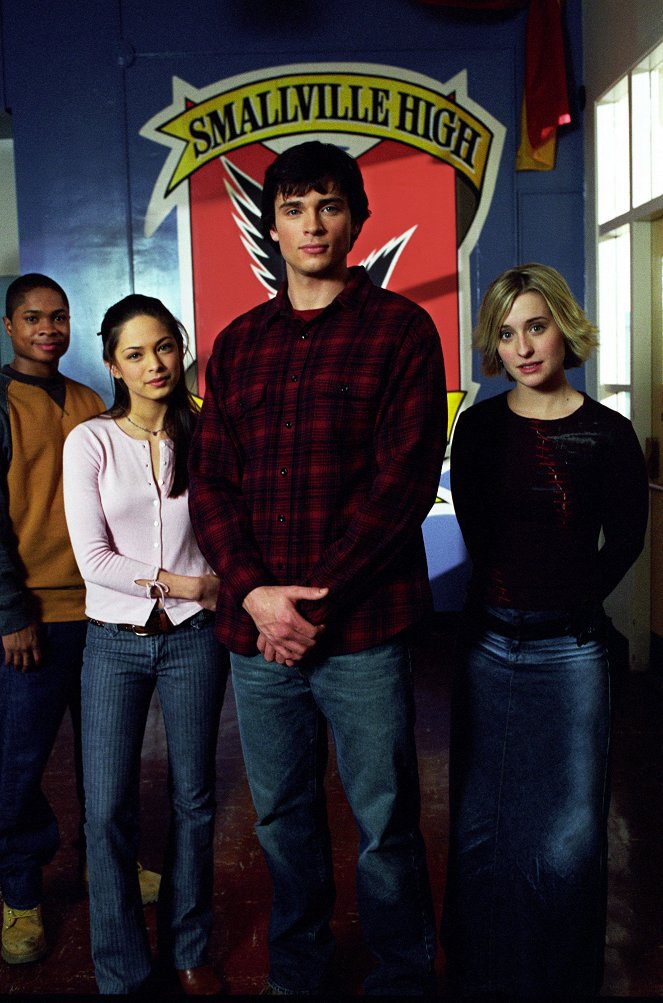 Smallville - Season 1 - Nicodemus - Photos - Sam Jones III, Kristin Kreuk, Tom Welling, Allison Mack
