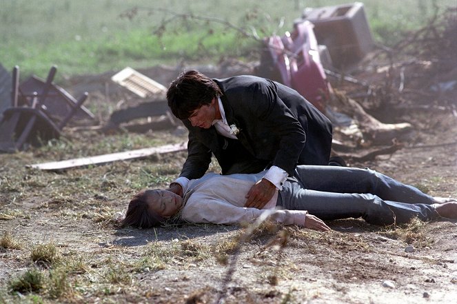 Smallville - Season 2 - Seh' die Welt in Trümmern liegen ... - Filmfotos - Kristin Kreuk, Tom Welling