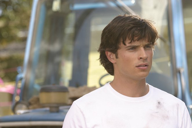 Smallville - Gone - Photos - Tom Welling