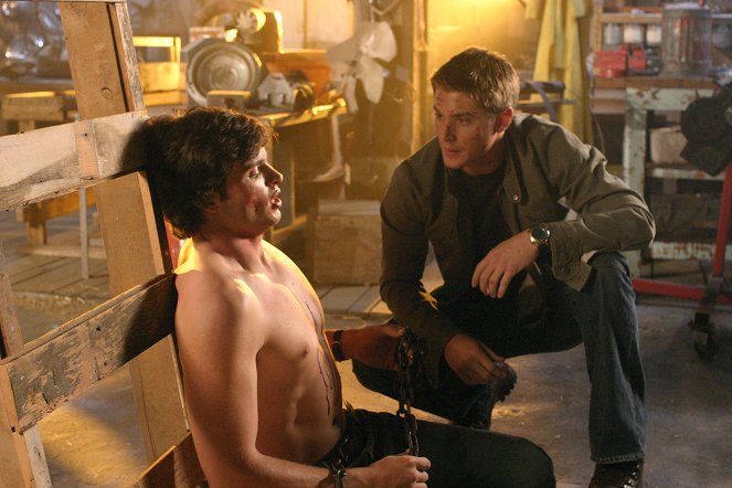 Smallville - Season 4 - Spell - Photos - Tom Welling, Jensen Ackles