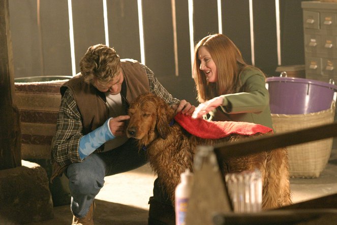 Smallville - Entre chien et loup - Film - John Schneider, Annette O'Toole