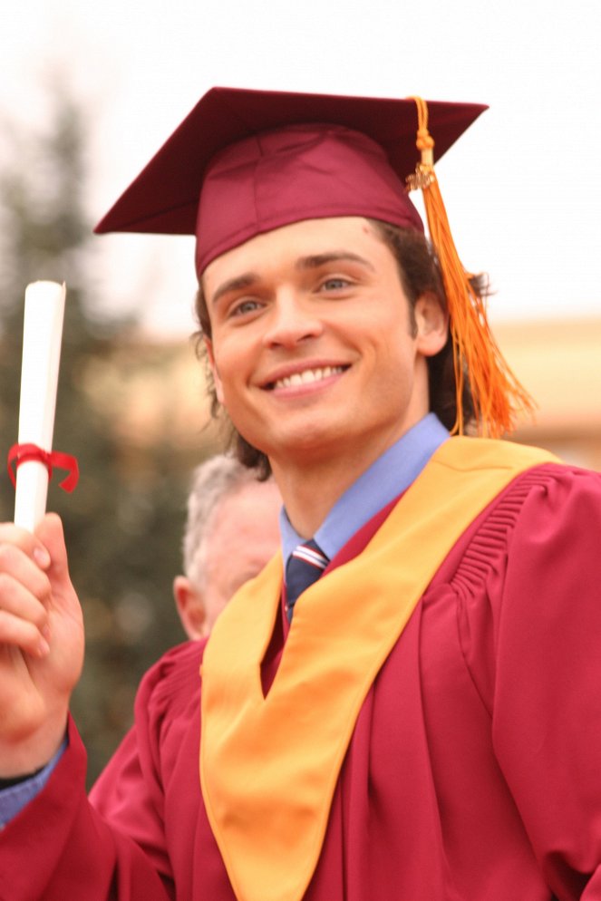 Smallville - Season 4 - Commencement - Photos - Tom Welling