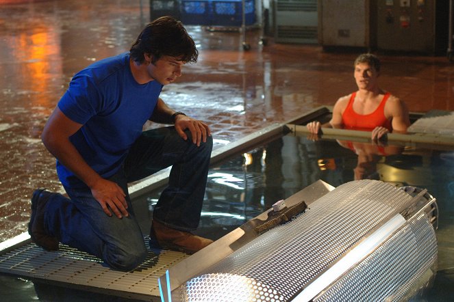 Smallville - Season 5 - Aqua - De la película - Tom Welling, Alan Ritchson