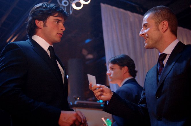 Smallville - Season 5 - Exposed - Photos - Tom Welling