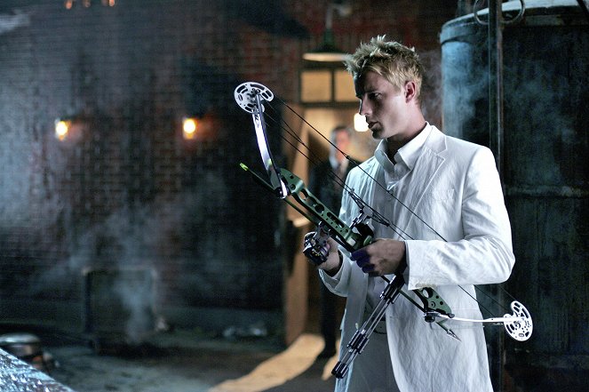 Smallville - Season 6 - Luft-Waffe - Filmfotos - Justin Hartley