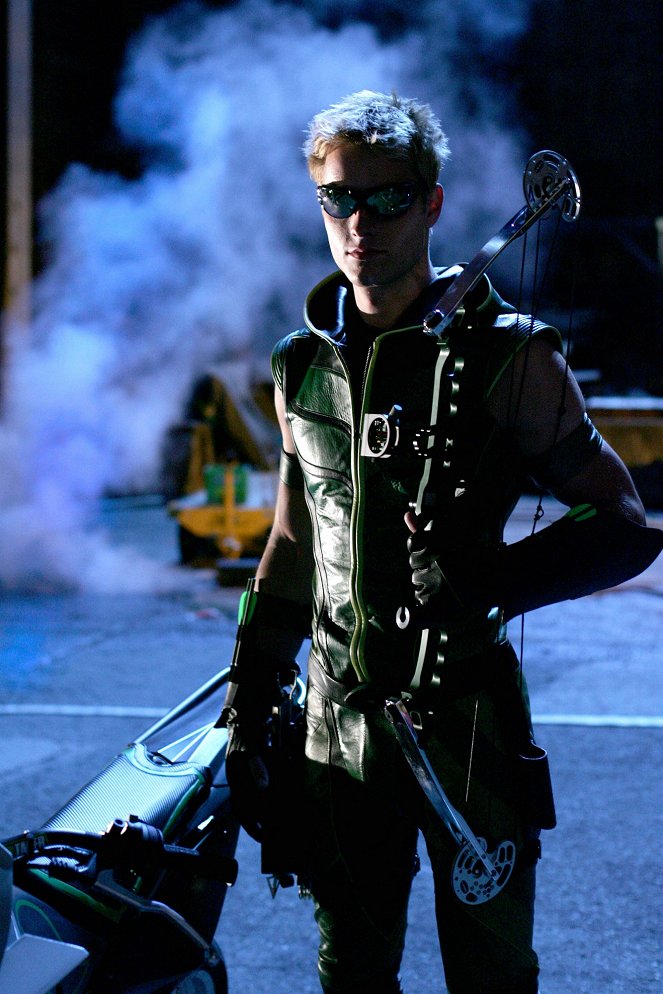 Smallville - Season 6 - Arrow - Photos - Justin Hartley