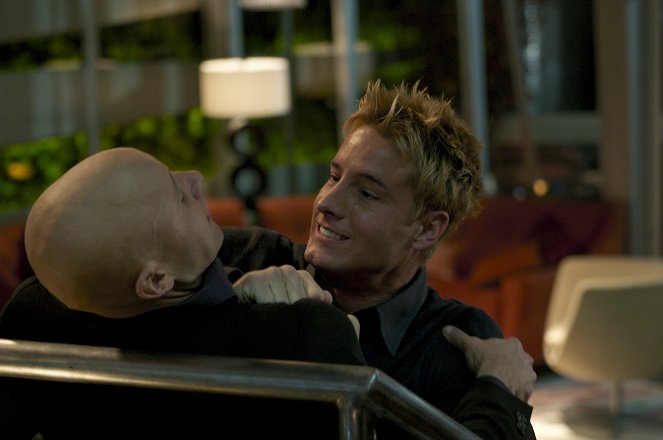 Tajemnice Smallville - Reunion - Z filmu - Michael Rosenbaum, Justin Hartley