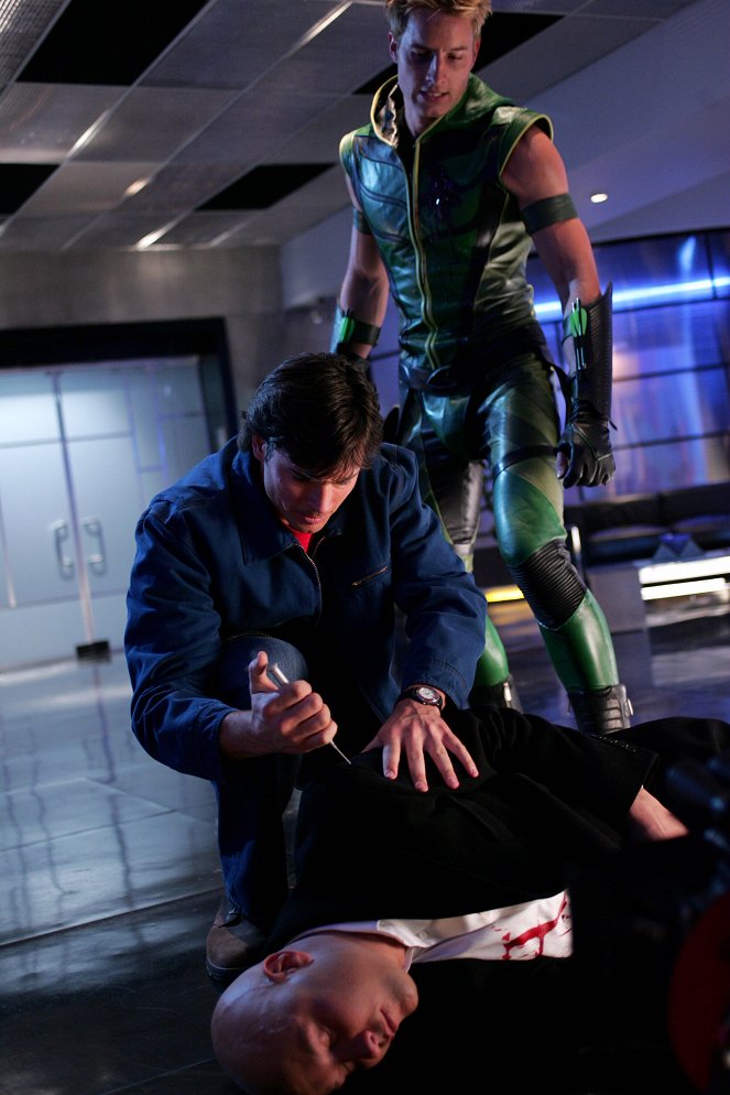 Smallville - Rage - Photos - Justin Hartley, Tom Welling, Michael Rosenbaum