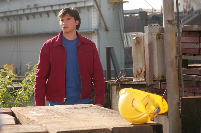 Smallville - Static - Photos - Tom Welling
