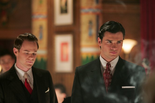 Smallville - Season 6 - Noir - Photos - Aaron Ashmore, Tom Welling