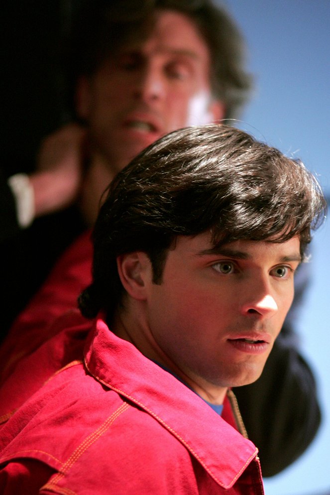 Smallville - Season 6 - Phantom - Photos - Tom Welling