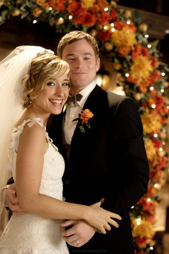Tajemnice Smallville - Bride - Z filmu - Allison Mack, Aaron Ashmore