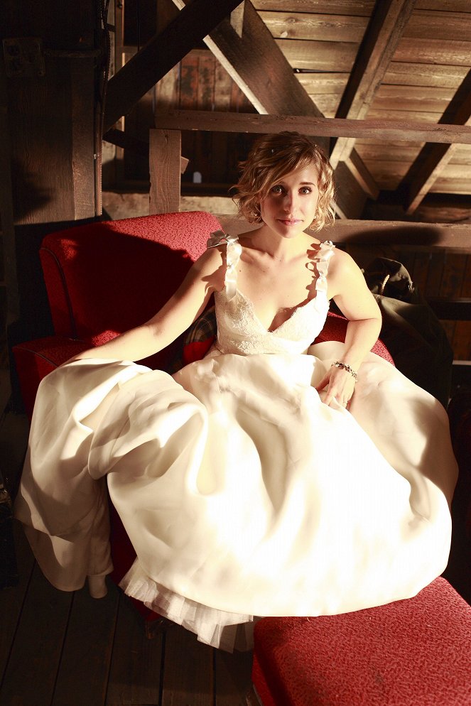 Smallville - Season 8 - Bride - Photos - Allison Mack