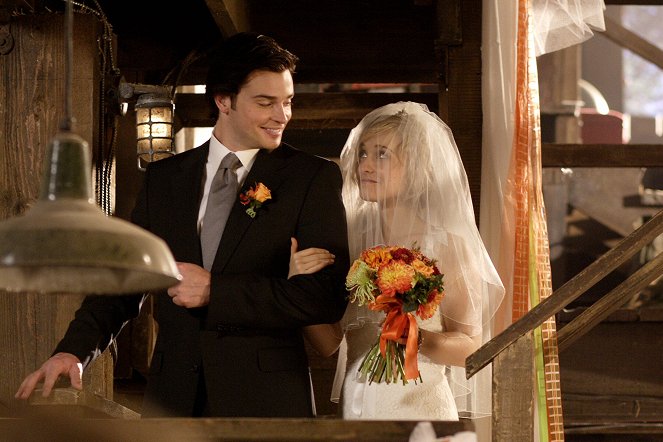 Smallville - Entführung der Braut - Filmfotos - Tom Welling, Allison Mack