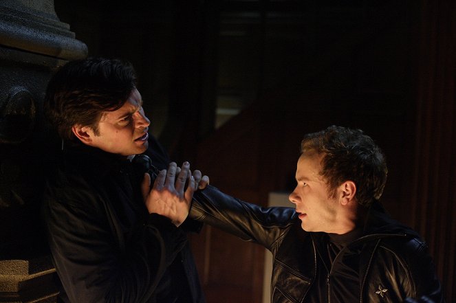 Smallville - Season 8 - Injustice - Photos - Tom Welling, Brendan Fletcher