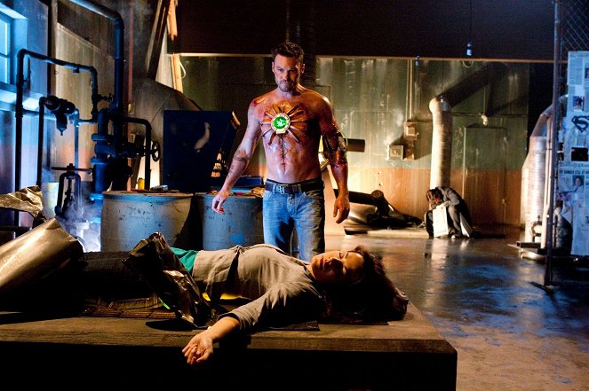 Smallville - Metallo - Filmfotók - Brian Austin Green, Erica Durance