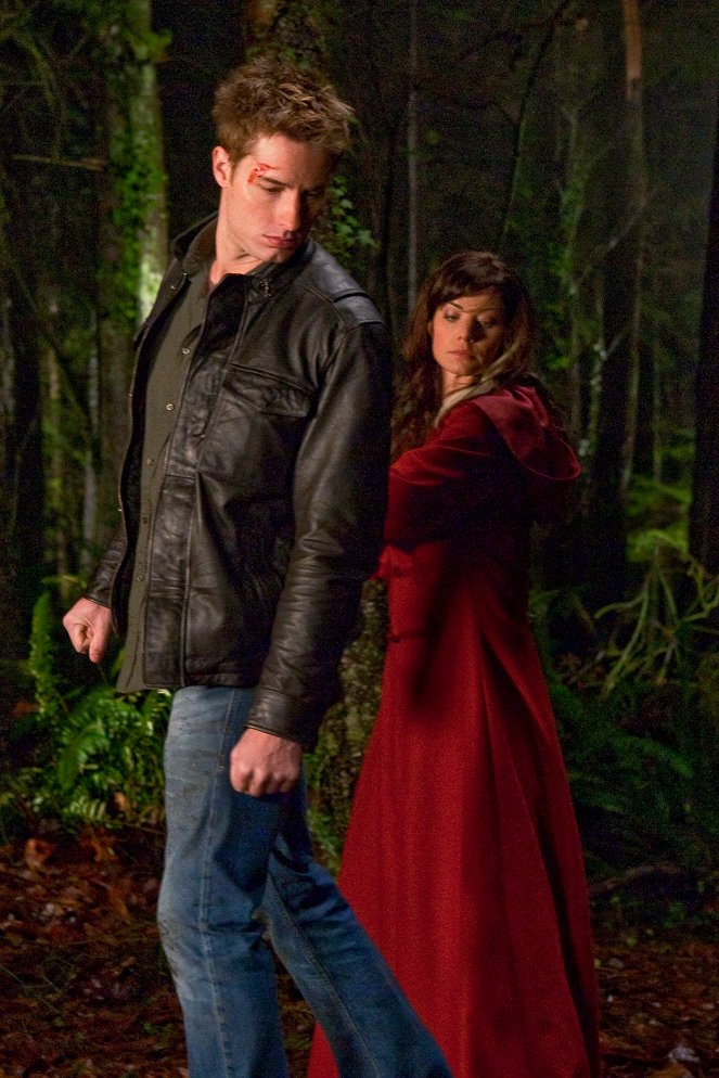 Tajemnice Smallville - Escape - Z filmu - Justin Hartley, Erica Durance