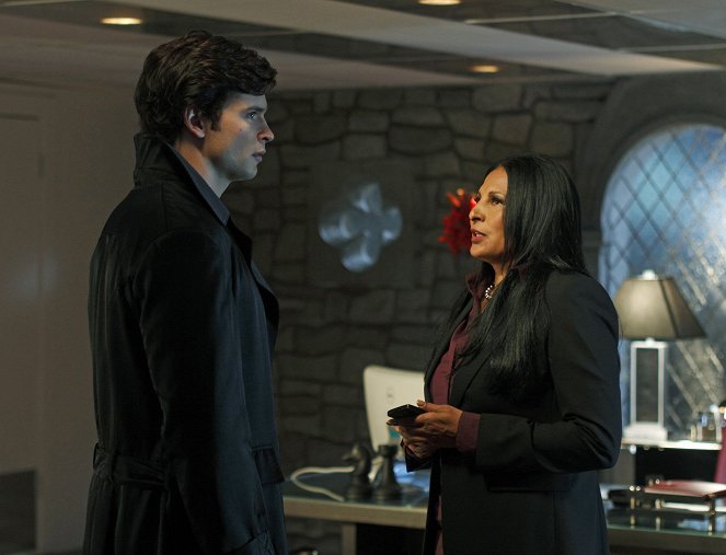 Smallville - Checkmate - Filmfotos - Tom Welling, Pam Grier