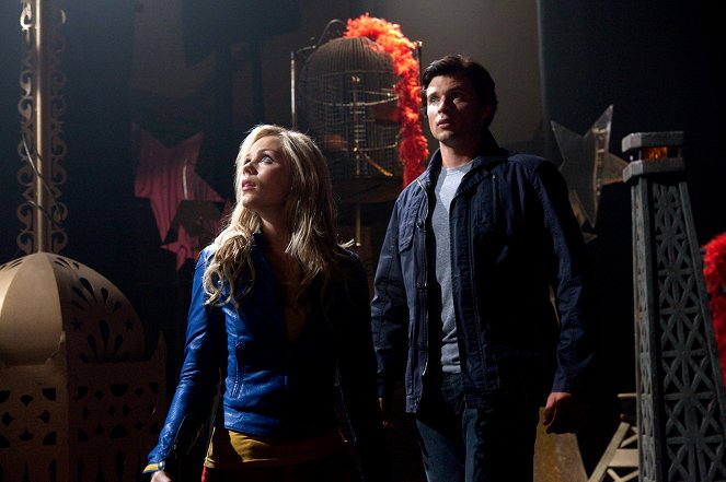 Smallville - Season 10 - Supergirl - Photos - Laura Vandervoort, Tom Welling