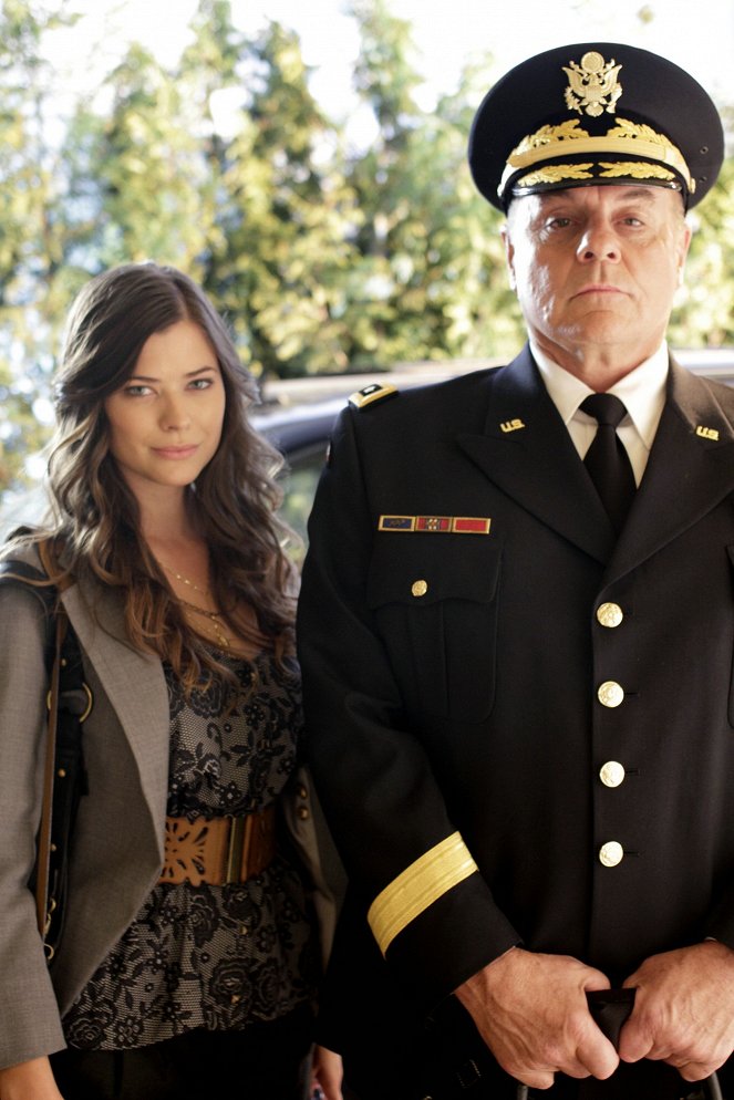Smallville - Season 10 - Code d'honneur - Film - Peyton List, Michael Ironside