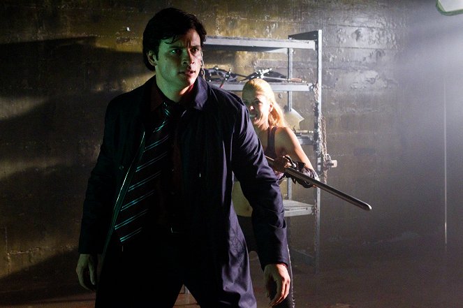 Smallville - Season 10 - Abandoned - Photos - Tom Welling