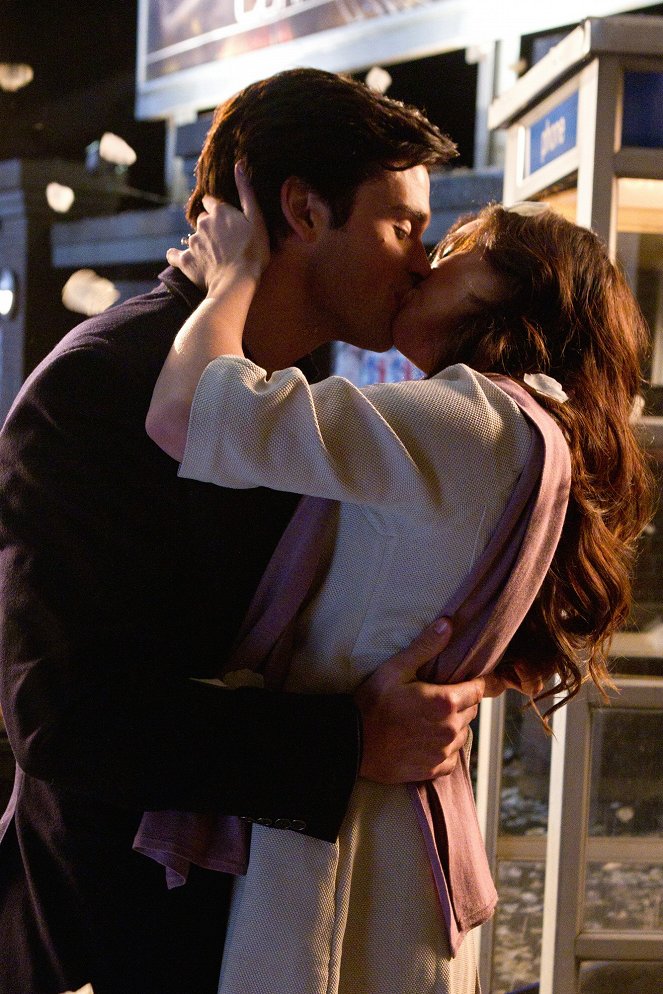 Smallville - Icarus - Photos - Tom Welling, Erica Durance