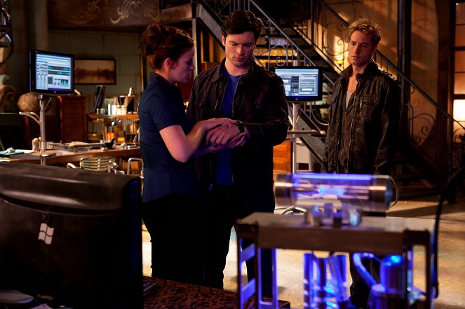 Smallville - Season 10 - Dominion - Photos - Cassidy Freeman, Tom Welling, Justin Hartley