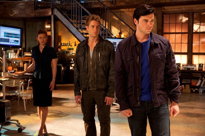 Smallville - Season 10 - Dominion - Photos - Cassidy Freeman, Justin Hartley, Tom Welling