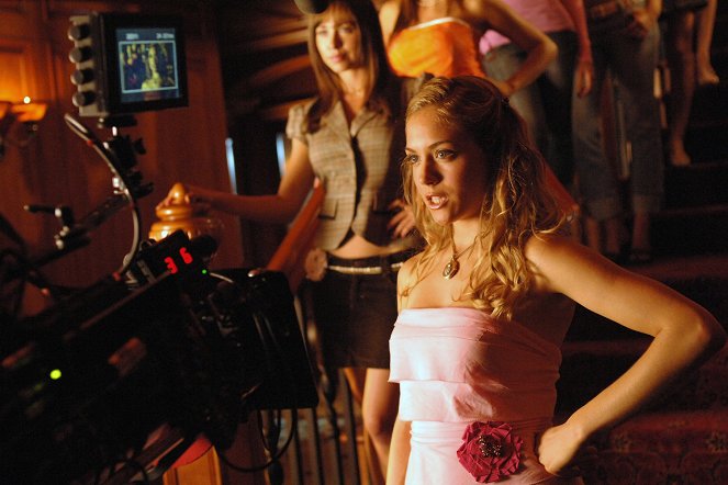 Smallville - Season 5 - Le Bal des vampires - Tournage - Brooke Nevin